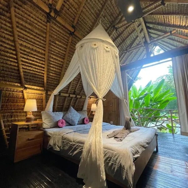 Seed Village, hotel in Sekongkang