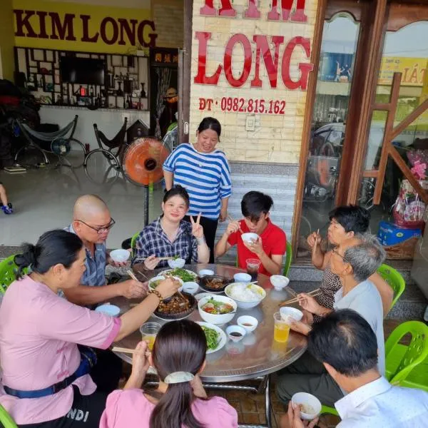 Nhà nghỉ Kim Long Chùa Bà Châu Đốc Núi Sam, hôtel à Chau Doc