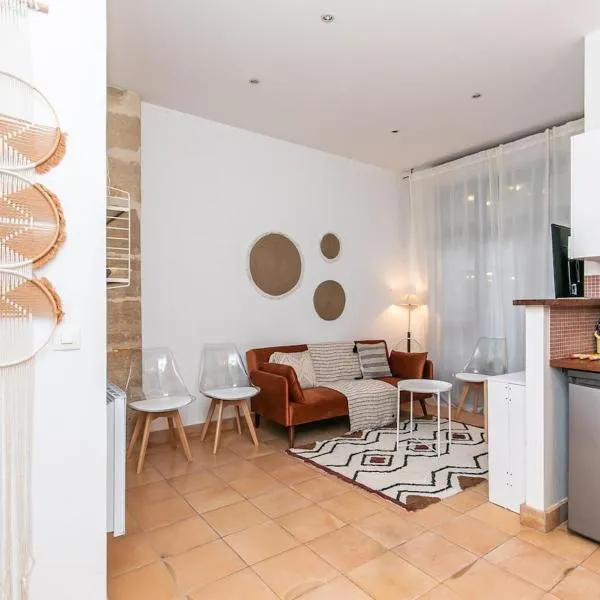 Cœur de Voltaire - Appartement Cosy&Design, hotel in Paris
