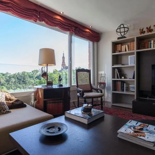 Spacious Apartment with Views of Plaza de España & María Luisa Park, Hotel in Sevilla