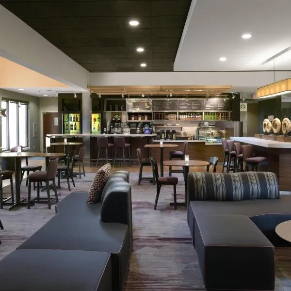 Courtyard by Marriott Albuquerque Airport, khách sạn ở Albuquerque