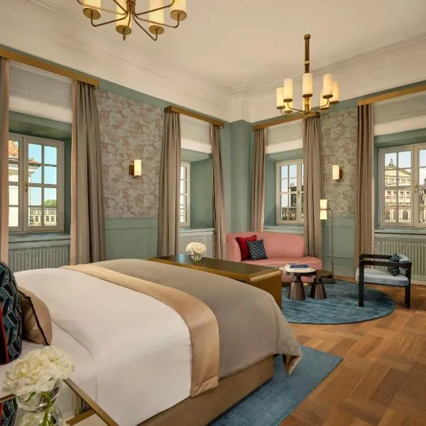 Hotel Taschenbergpalais Kempinski, hotel i Dresden