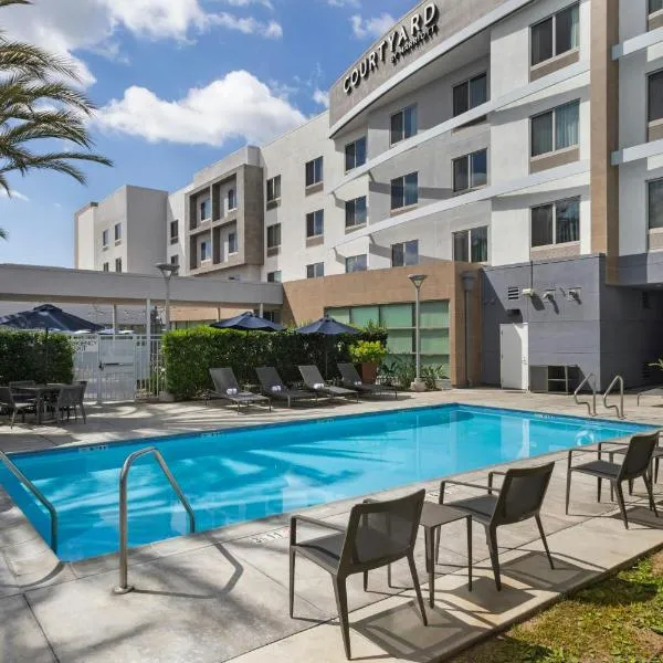 Courtyard Long Beach Airport, hotel en Long Beach