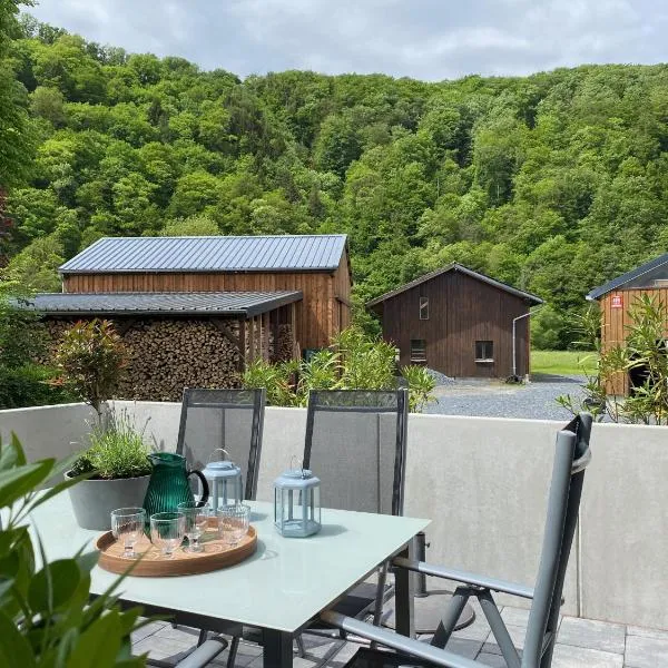 Waldblick - 4-star holiday home in Ouren, hotel in Burg-Reuland