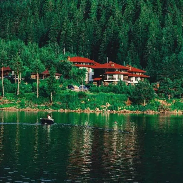 Къщи за гости "Комплекс ОАЗИС", hôtel à Dospat