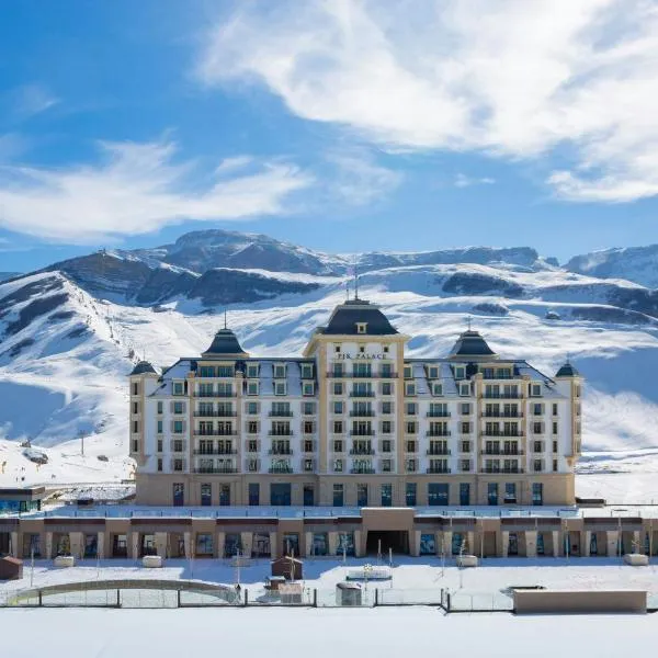 Pik Palace, Shahdag, Autograph Collection, hotel en Shahdag