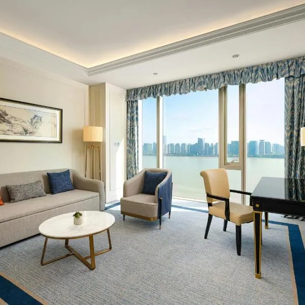 ジ アズーレ キアンタン ア ラグジュアリー コレクション ホテル 杭州（The Azure Qiantang, a Luxury Collection Hotel, Hangzhou）、杭州市のホテル