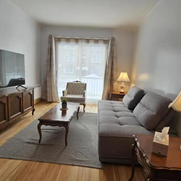 Magnificent 2BR Apartment in Montreal, Canada, hotel in Montréal