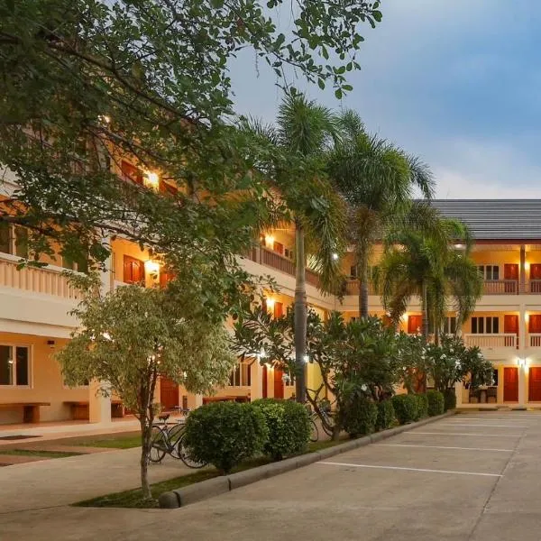 Poonnagunn hotel，位于美索的酒店