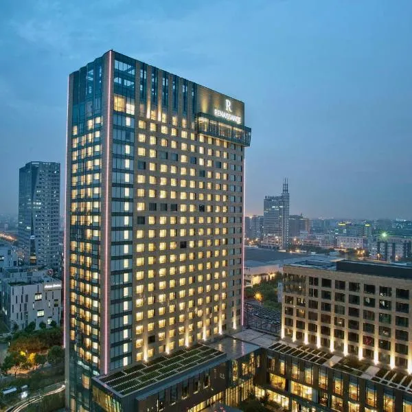 Renaissance Shanghai Caohejing Hotel, hotel en Shanghái