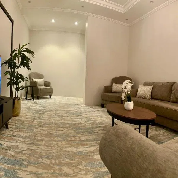 شقق فاخرة خلف فندق مدينة السحاب, hotel in Al Baha