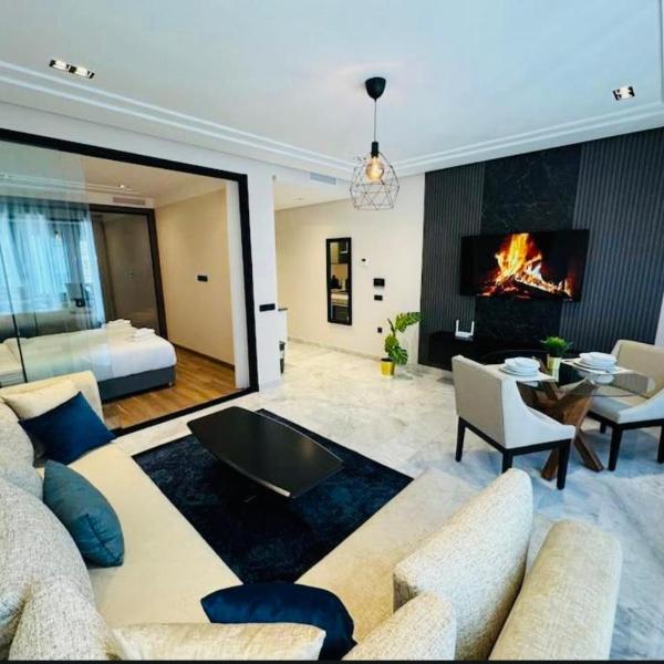 Les Joyeux Luxury Studios et Suites, Casablanca