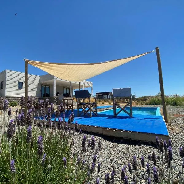 Hermosa casa en lago rapel，位于拉佩尔湖的酒店