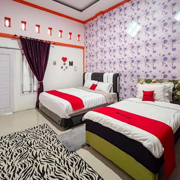 RedDoorz Syariah at Anggia & Anaqi Homestay Pagar Alam, hotel in Pagaralam