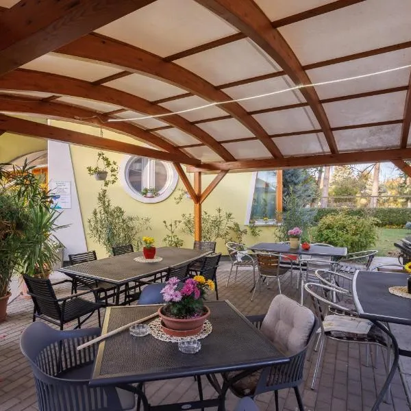 Harang Panzió, hotel in Gyomaendrőd