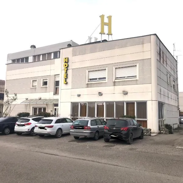 Hotel Grisù Collins, hotel din Piacentina