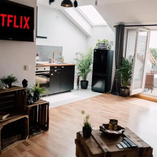 Rooftop Buddha Lounge - Ferienwohnung im Dachgeschoss in Leipzig mit Waschmaschine und Netflix, hotel v Lipsku