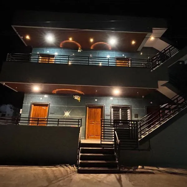 MEENAKSHI GUEST Inn, hotel in Hampi