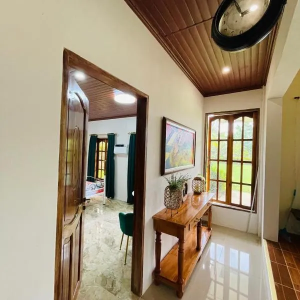 The Balete Resthouse, hotel in Camotes Islands