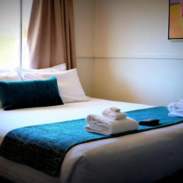 The Commercial Hotel Motel, hotel in Chinchilla