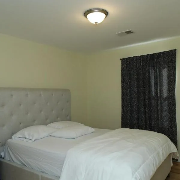 Spacious 3 Bedroom, 15 Min to EWR Airport and Parks, hôtel à Newark