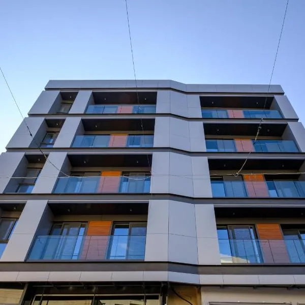 Maestro City Apartments, hotel in Larnaca