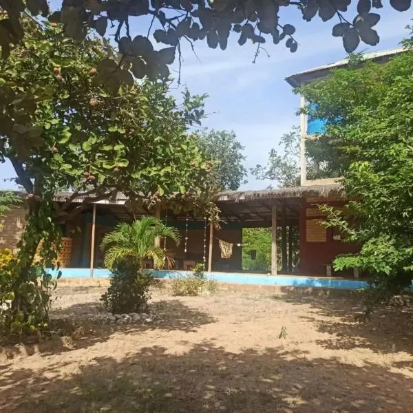 Nioko Bokk, hotel en Abene