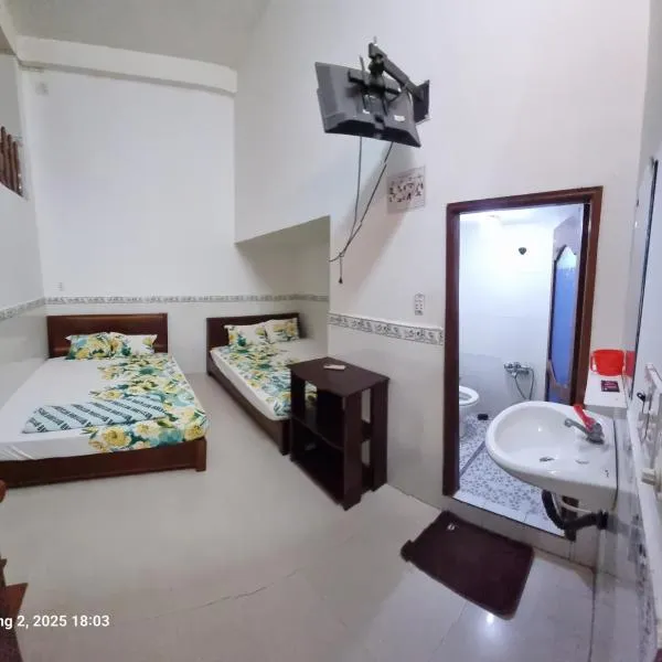 Nhà Nghỉ Kim Long gần Chùa Bà Châu Đốc, hôtel à Chau Doc