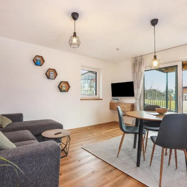 Ferienwohnung Alpenvorland、ゼークのホテル