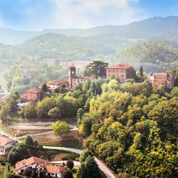 Castello di Casalborgone, Luxury Italian Castle Hotel, hotel in Casalborgone