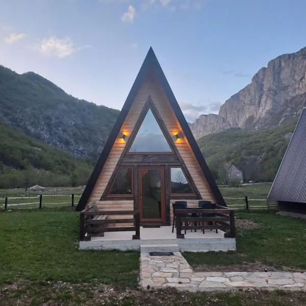 Wooden cottages KONAK, hotel em Šavnik