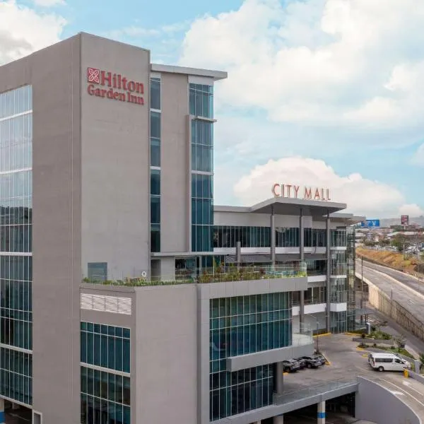 Hilton Garden Inn San Jose Airport City Mall, hotel em Alajuela
