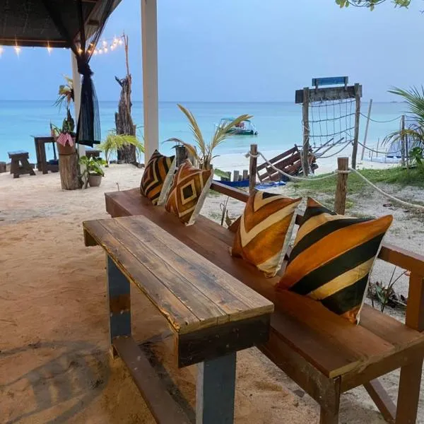 Cabana Campsite, hotel en Perhentian Island