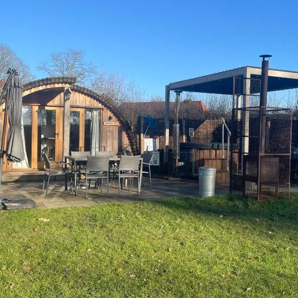 Wimbish Hall Cabins, ξενοδοχείο σε Wimbish