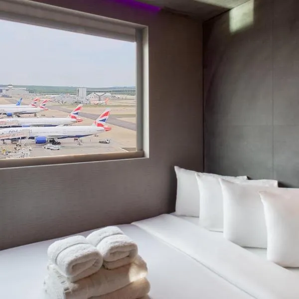 Bloc Hotel London Gatwick Airport, hotel in Horley