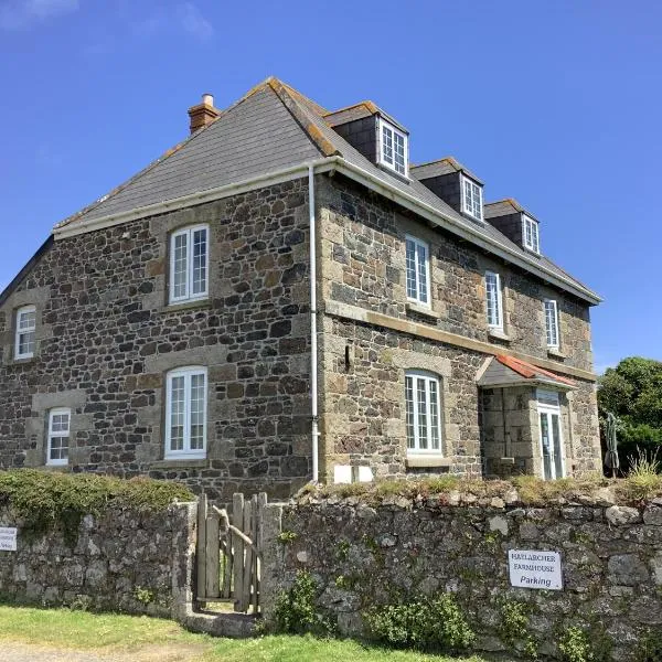 Haelarcher Farmhouse and Helicopter B&B, hotel in Lizard