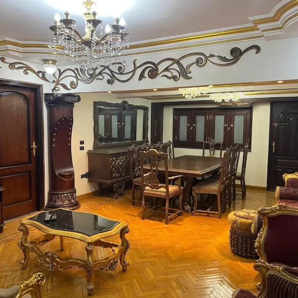 3 Bedroom apartment with Garden & Office, hotel v Káhiře