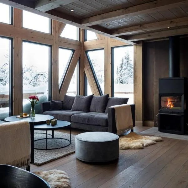 Ski-in/Ski-out | Wi-Fi | Sauna | Wood Stove, hotel en Lofsdalen