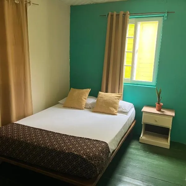 Hostal Cay, hótel í Bastimentos