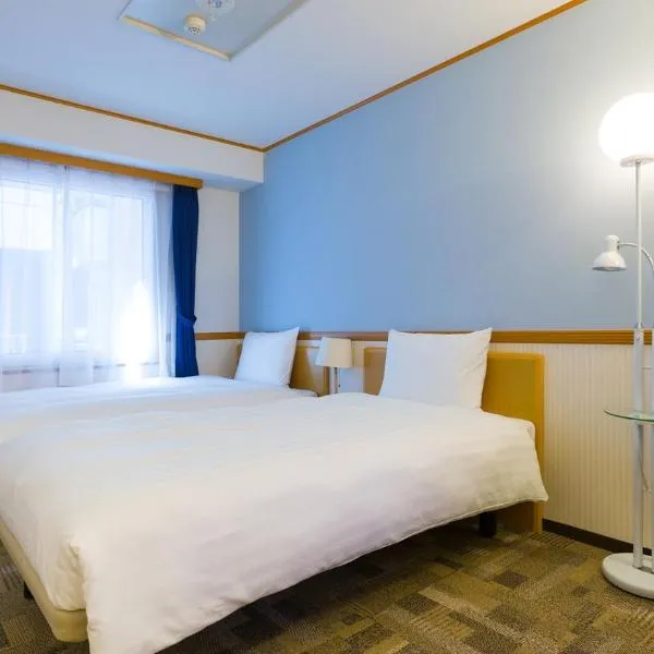 Toyoko Inn JR Kobe eki Kita guchi, hotel v destinaci Kóbe