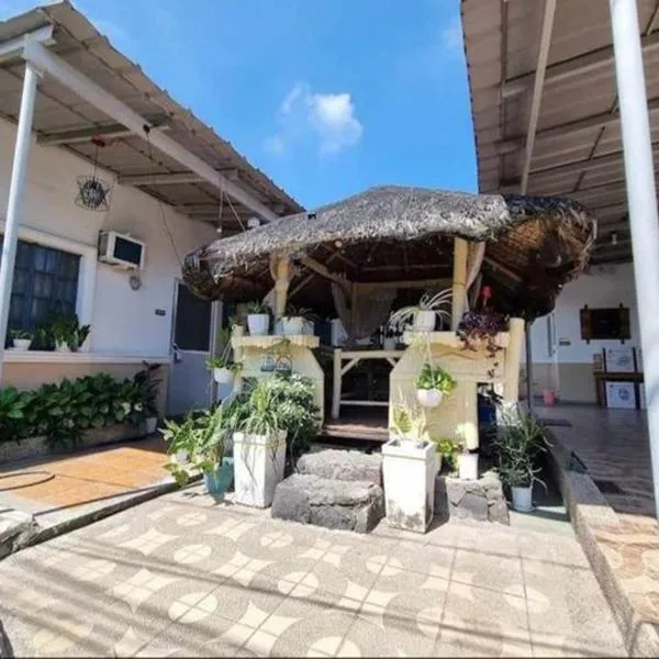 BTH Traveller's Home, hotel in Balanga