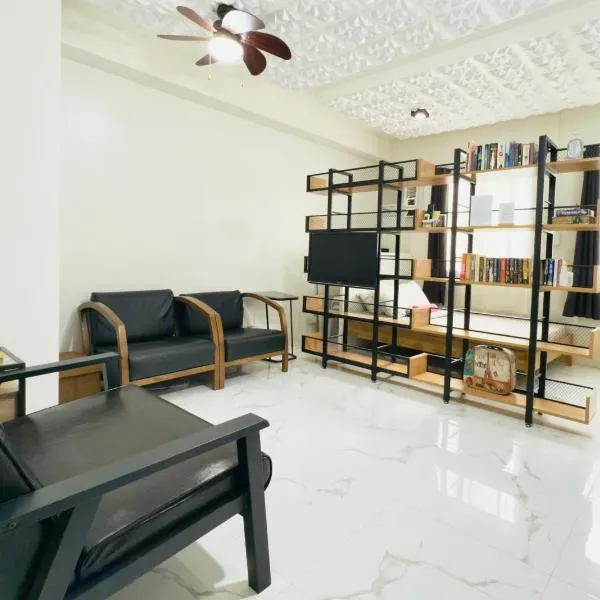 Modern Simplicity: Cozy @Nuvali, Hotel in Pitland