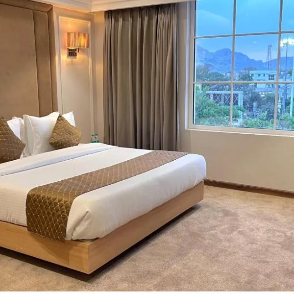 Hotel Alwar Royals，位于阿尔瓦尔的酒店