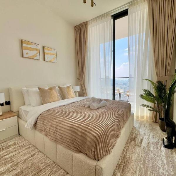 Modern 1br In Jvc Balcony, Pool & Parking, Dubai