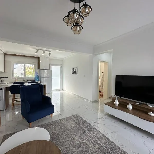 Lux 1BDR Four Season, Hotel in Boğaz