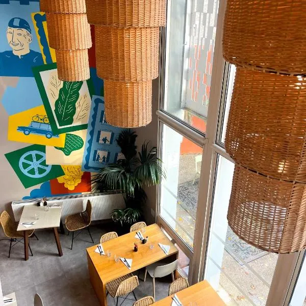 The People - Tours, hotel in Tours