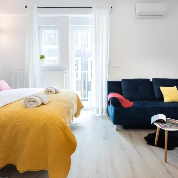 Lux Nest I City Apartment URBAN STAY, מלון בזאגרב
