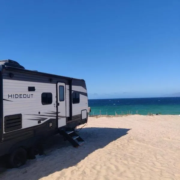 Beachfront Camper, Bahia Turquesa BCS, hotel in La Ventana