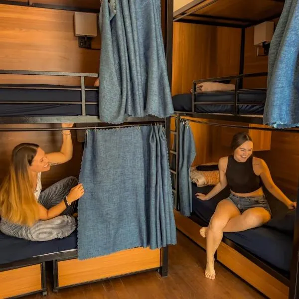 International Travelers House Hostel - Downtown San Diego Little Italy, отель в Сан-Диего