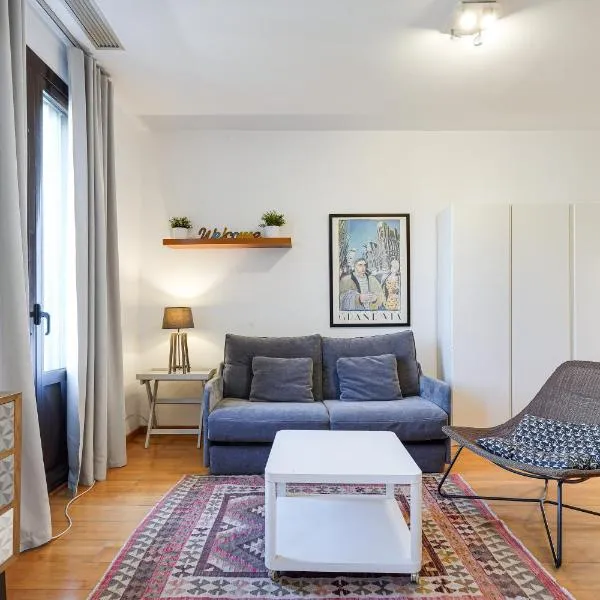 Gran Via City Center Apartment, hotel a Barcelona